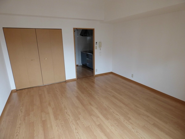 居室(※同物件別部屋参考写真)
