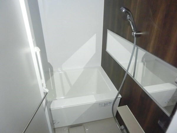 浴室(※同物件別部屋参考写真)