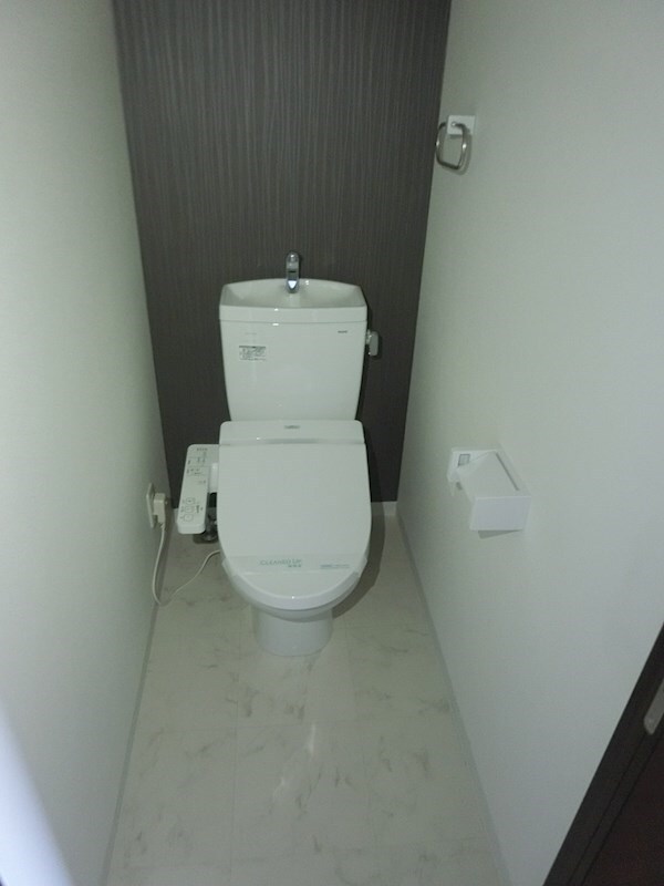 トイレ(※同物件別部屋参考写真)