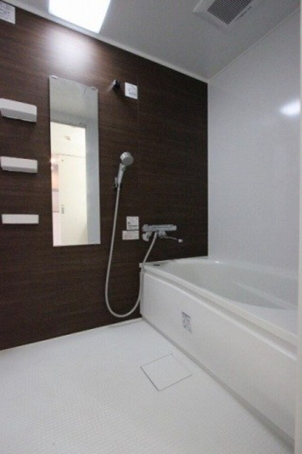 浴室(※同物件別部屋参考写真)