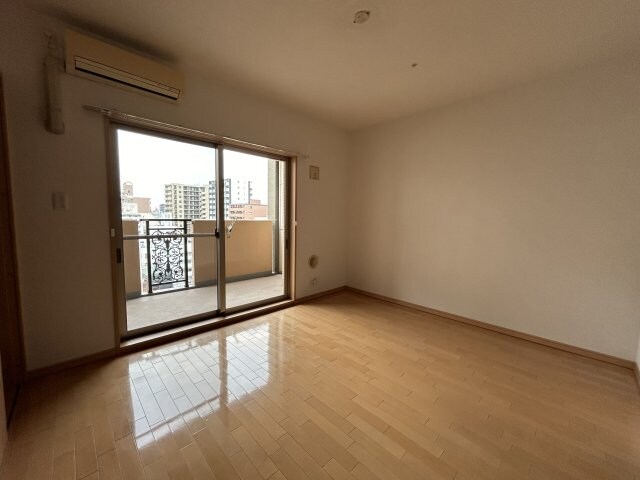 物件内観写真6　(同物件別号室参考写真)