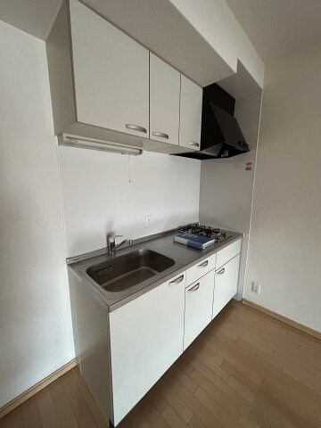 物件内観写真10　(同物件別号室参考写真)