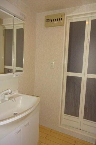 物件内観写真8　(※同マンション別部屋の写真です。)