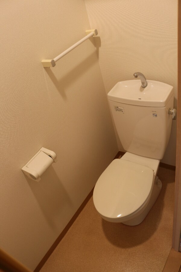 トイレ(※同物件参考写真)