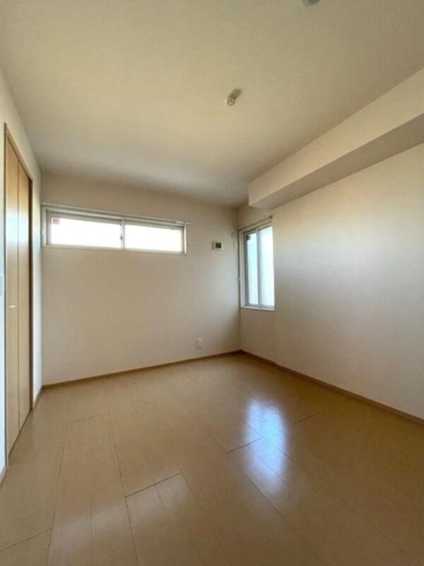 居室(※同物件別号室参考写真)