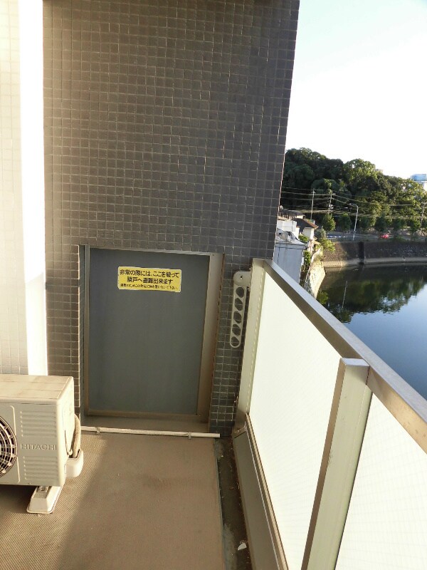 バルコニー(※同マンション別部屋の参考写真です。)