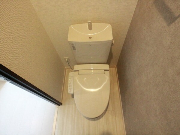 トイレ(※同シリーズの別物件の写真です)