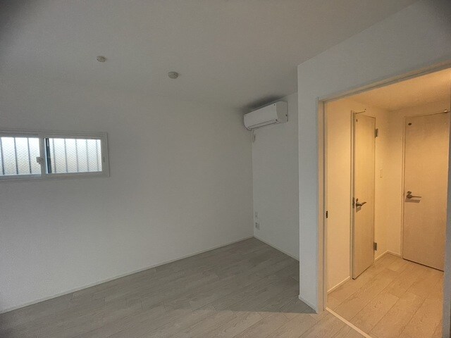 物件内観写真6　(※別号室参考写真)