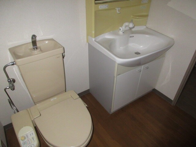 物件内観写真10　(※同物件別号室参考写真)