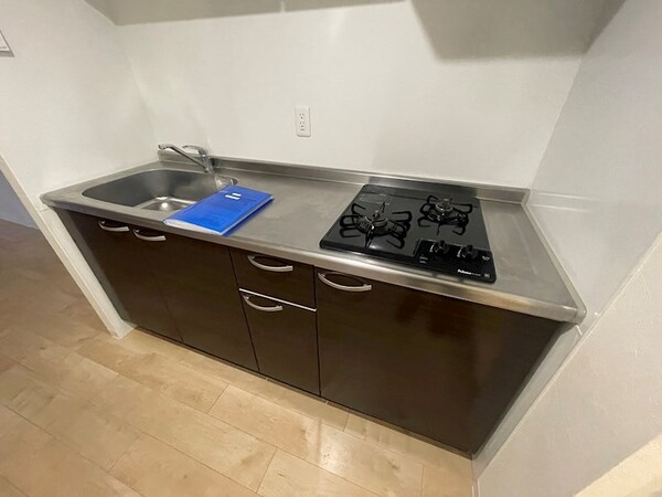 キッチン(※同物件別号室参考写真)