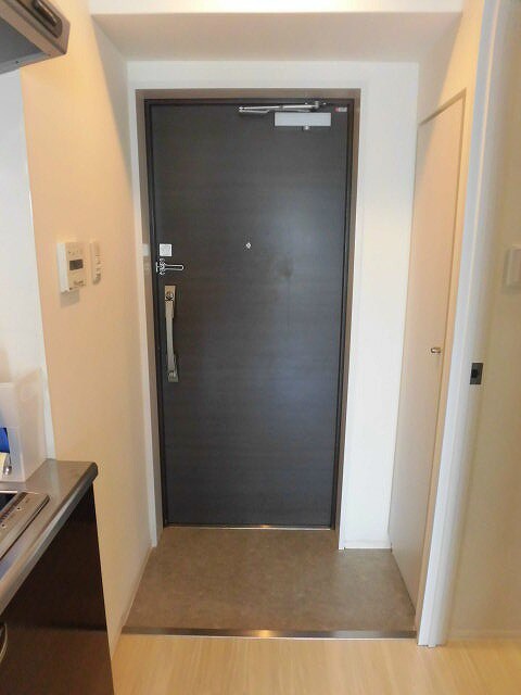 物件内観写真3　(※同物件の別号室です。)