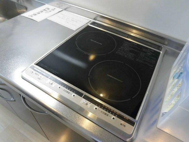 物件内観写真18　(※同物件の別号室です。)