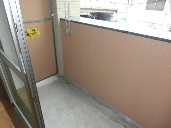 バルコニー(※同マンション別部屋の写真となります。)