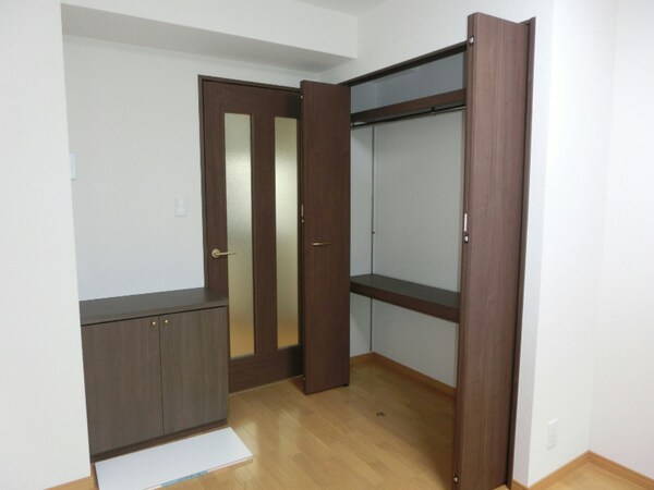 収納(※同マンション別部屋の写真となります。)