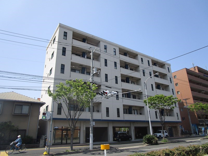 MARINE WEST