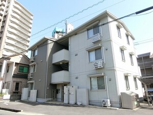 グランソレイユ西原外観写真