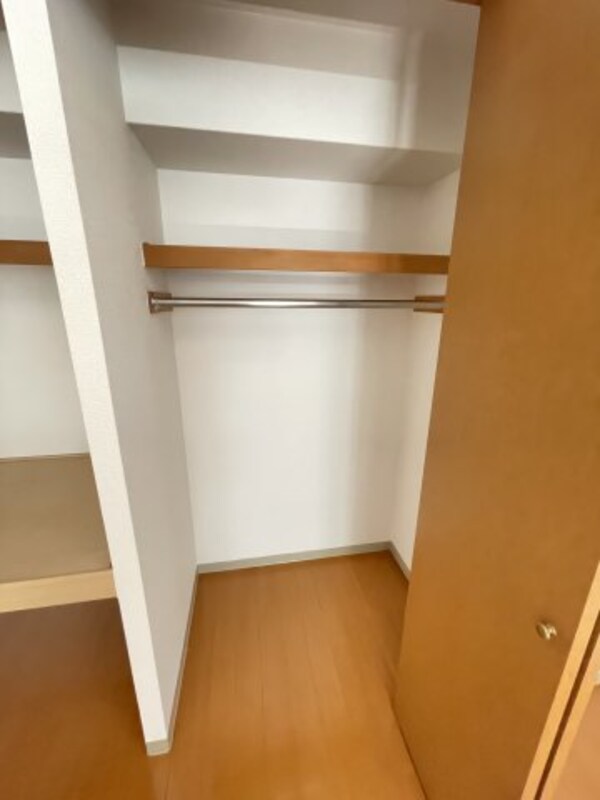 収納(※同物件別号室参考写真)