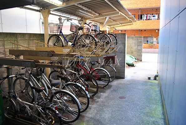 物件内観写真21　(駐輪場)