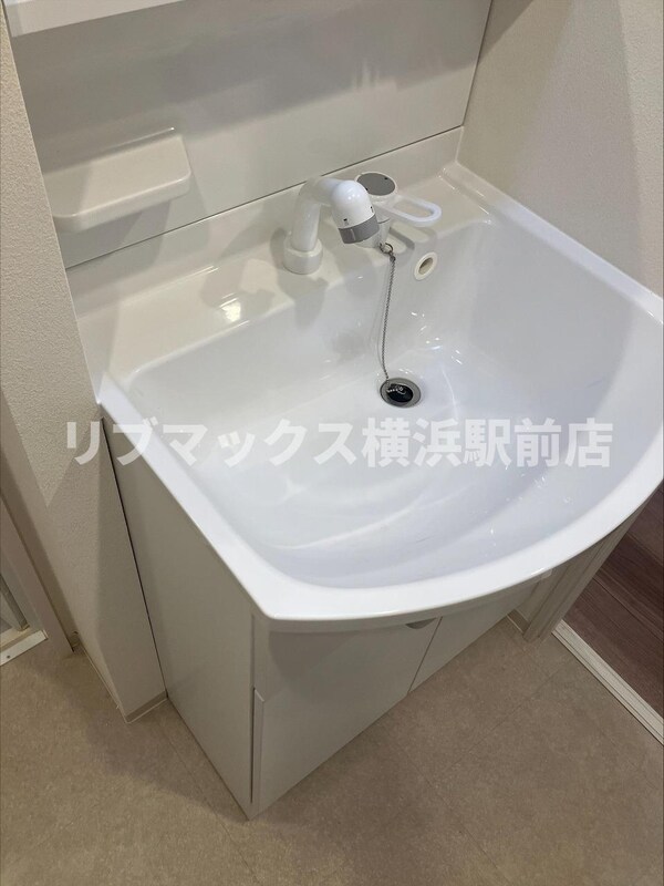 独立洗面台