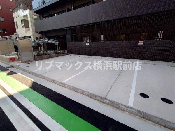 駐車場(4台限定)