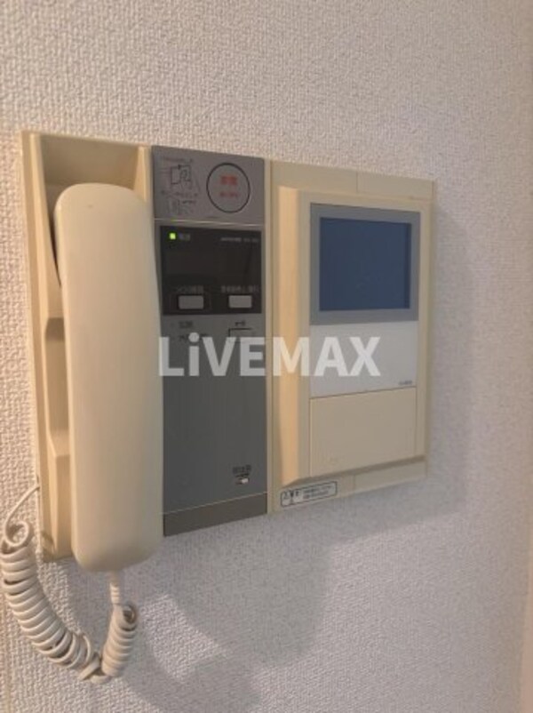 セキュリティ(リブマックスなら仲介手数料賃料半月分+消費税)