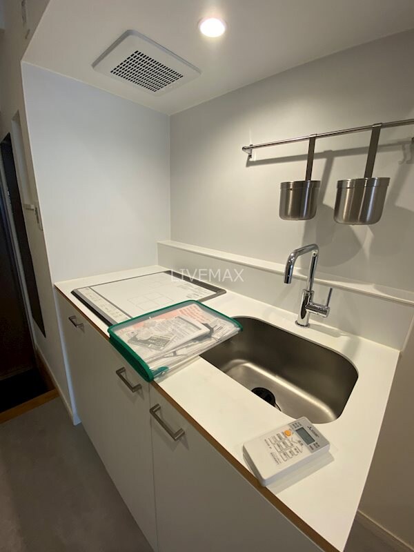 物件内観写真8　(別号室参考写真)