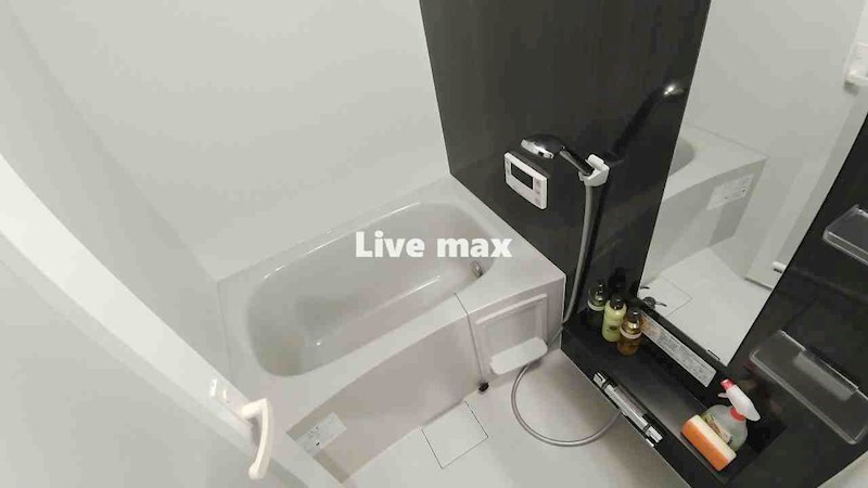 物件内観写真8　(別号室参照写真)