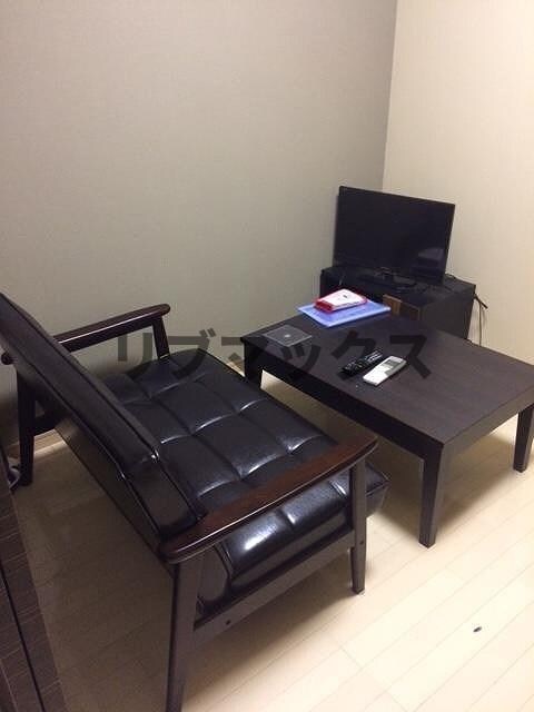 物件内観写真20　(ソファ付き)