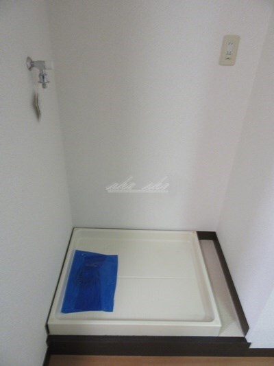 物件内観写真20　(洗濯機置場)