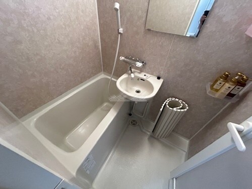 物件内観写真6　(浴室乾燥機付)