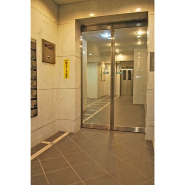 エントランス(家具家電付きセットアップ賃貸)