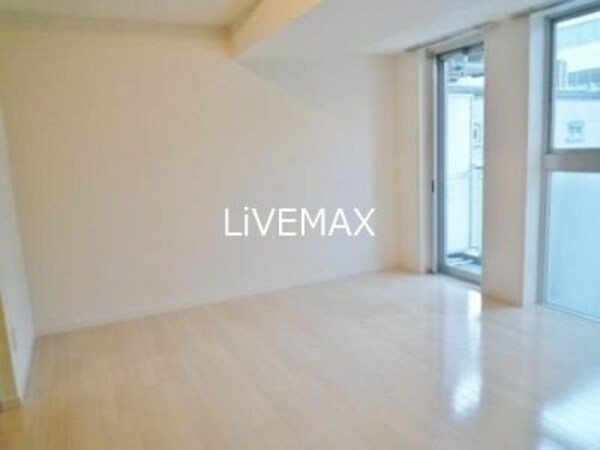 寝室(家具家電付きセットアップ賃貸)