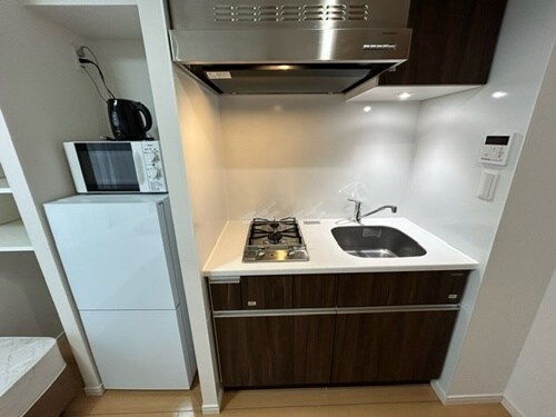 物件内観写真5　(冷蔵庫、電子レンジあり)