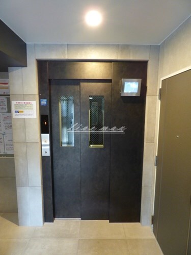 物件外観写真3　(エレベーター)