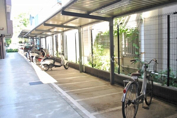 建物設備(駐輪場)