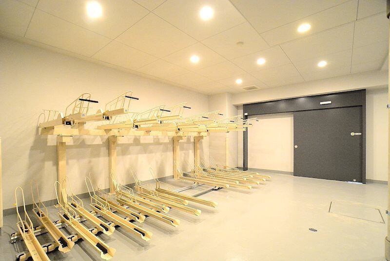 物件外観写真4　(駐輪場)