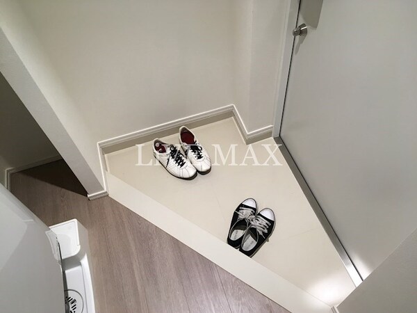 玄関(■家具家電付きセットアップ賃貸！■)