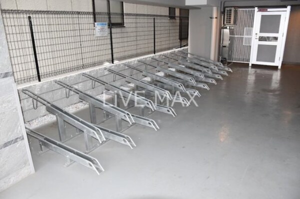 駐車場(駐輪場)