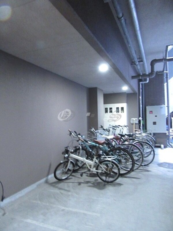 その他(駐輪場)