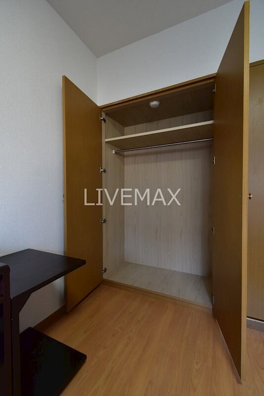 物件内観写真11　(別号室参考写真)