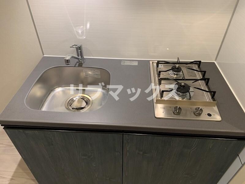 物件内観写真15　(冷蔵庫、電子レンジ等リブマックス仕様の家具家電付き)