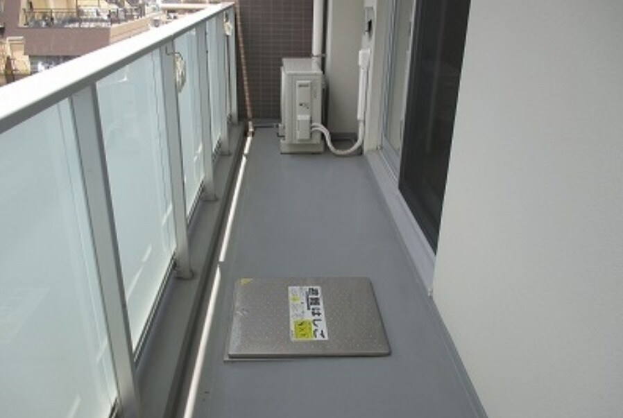 物件内観写真10　(別号室の写真)