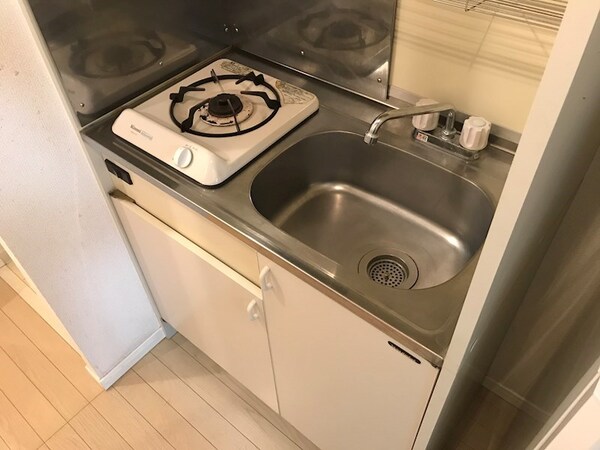 キッチン(家具家電付きのお部屋です)