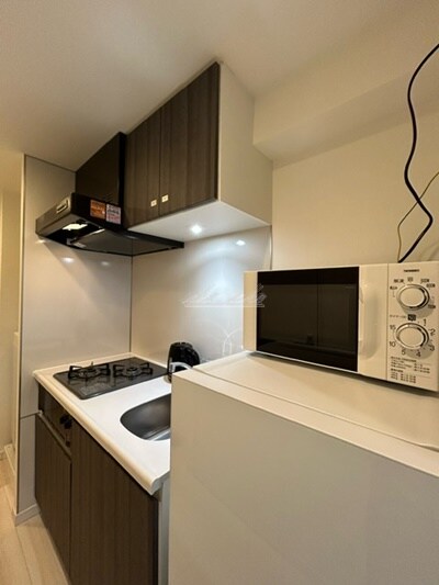 物件内観写真16　(冷蔵庫、電子レンジ等リブマックス仕様の家具家電付き)