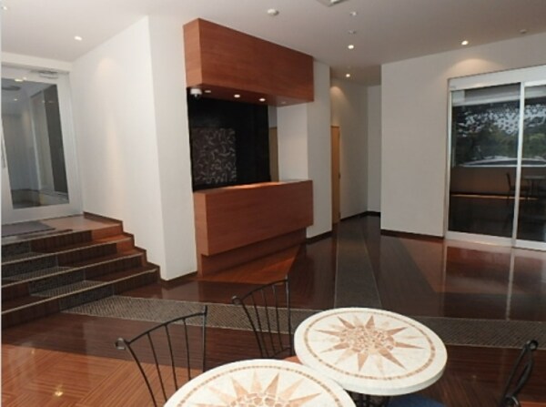 ロビー・ラウンジ