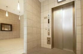 物件内観写真16　(エレベーター)