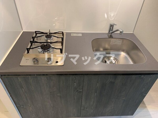 キッチン(冷蔵庫、電子レンジ等リブマックス仕様の家具家電付き)