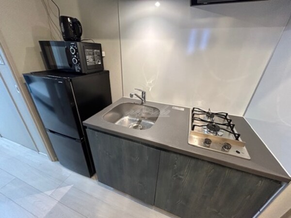 キッチン(冷蔵庫、電子レンジ等リブマックス仕様の家具家電付き)