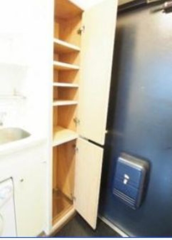 玄関(《家具・家電付き住戸》)