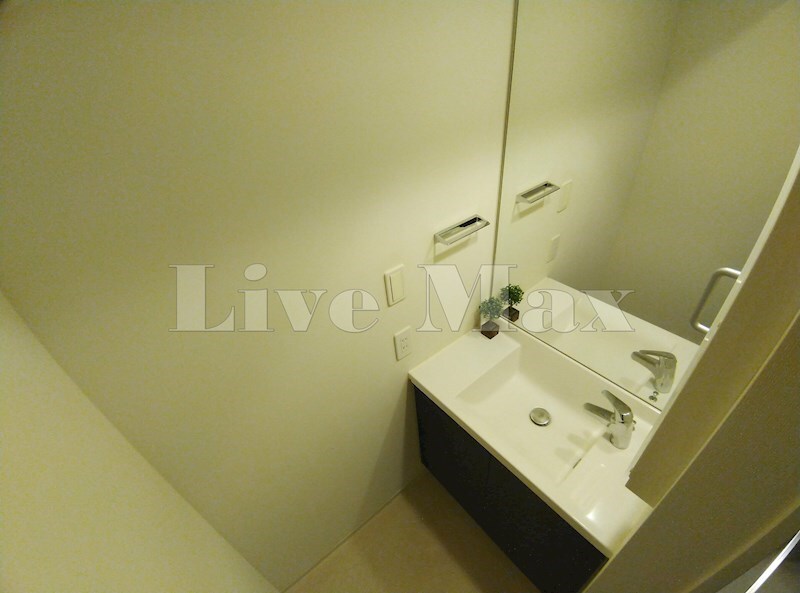 物件内観写真13　(別号室参照写真)